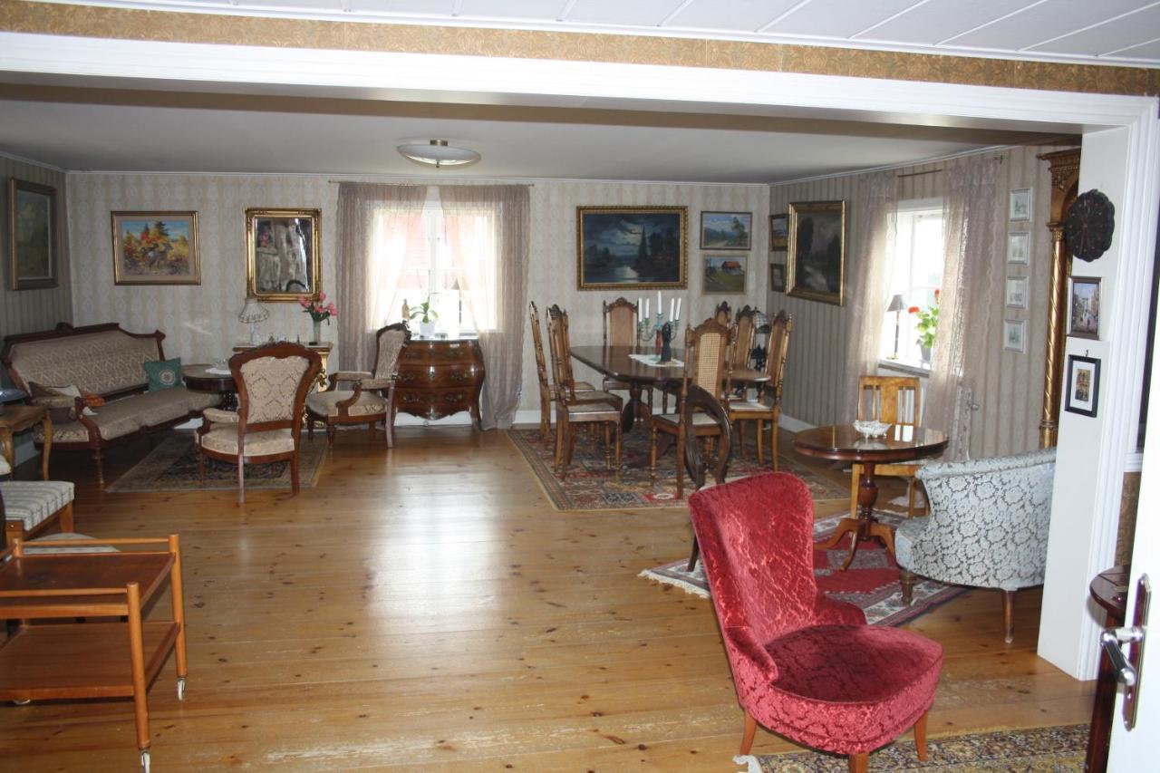 Appartement Ladugardens Pub & Sal à Enhorna Extérieur photo