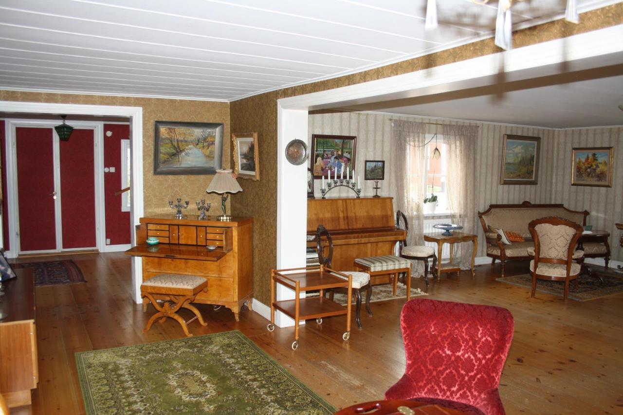 Appartement Ladugardens Pub & Sal à Enhorna Extérieur photo